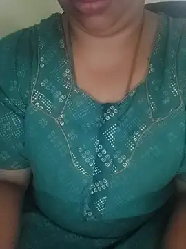 Snapshot of Call_Honey chatting on August 7, 2:02 am Call Honey online show from August 7, 2:02 am
