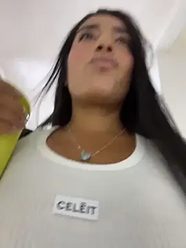 SaryJonex online show from May 5, 2:14 pm