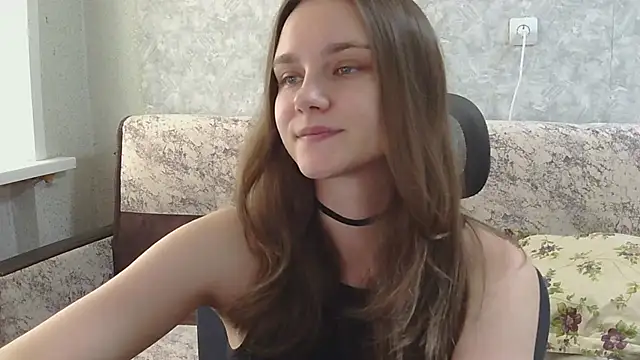 Snapshot of DolcezzaCream chatting on July 8, 11:37 am DolcezzaCream online show from July 8, 11:37 am