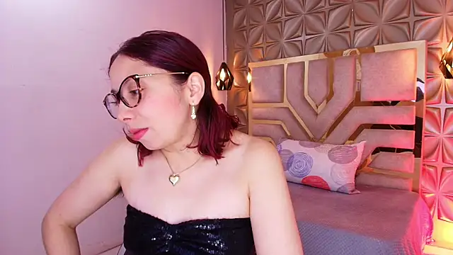 Snapshot of stephaniesun_ chatting on June 11, 12:58 pm stephaniesun online show from June 11, 12:58 pm