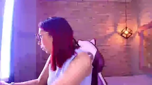 Snapshot of stephaniesun_ chatting on July 15, 12:54 pm stephaniesun online show from July 15, 12:54 pm