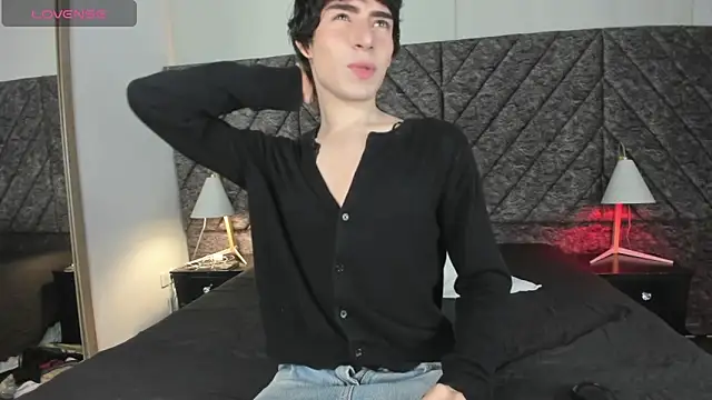 DemonFoxx online show from June 6, 12:21 pm