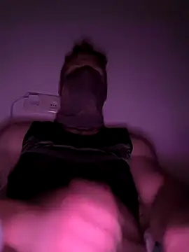 Ben2121- online show from April 22, 11:39 pm