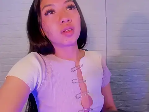 Aris Logan online show from May 13, 8:34 am