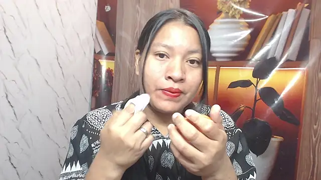 Sol vannesa online show from May 18, 11:43 pm