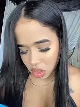 Snapshot of EmmaExoticaXXX chatting on July 18, 9:18 pm EmmaExoticaXXX online show from July 18, 9:18 pm