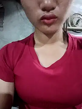 Snapshot of Rosie_LoveUU chatting on April 27, 11:14 pm Rosie LoveUU online show from April 27, 11:14 pm