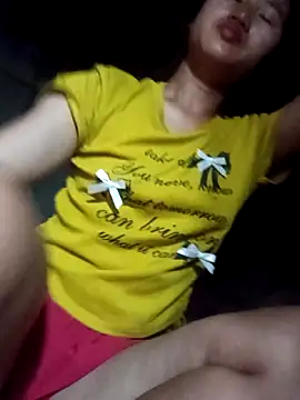 Snapshot of Rosie_LoveUU chatting on May 17, 11:23 pm Rosie LoveUU online show from May 17, 11:23 pm