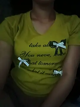Snapshot of Rosie_LoveUU chatting on June 10, 11:46 pm Rosie LoveUU online show from June 10, 11:46 pm