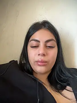 LilyLovell online show from April 28, 11:37 am