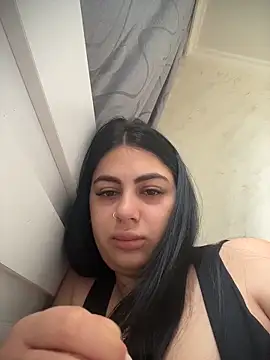 LilyLovell online show from May 5, 12:35 pm