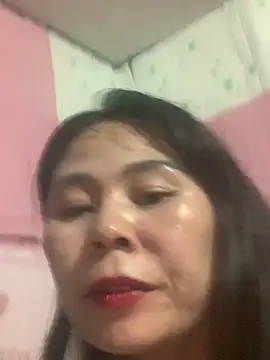 Snapshot of Helen-baby chatting on April 29, 11:03 am Helen-baby online show from April 29, 11:03 am