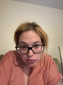 Snapshot of SecretRavenXO chatting on May 15, 11:56 pm SecretRavenXO online show from May 15, 11:56 pm