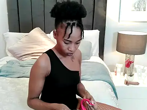 Snapshot of Miss-Erotic-Narcotic chatting on May 14, 9:49 am Miss-Erotic-Narcotic online show from May 14, 9:49 am