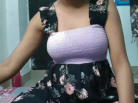 Snapshot of ur_sassypriya chatting on May 27, 4:15 pm ur sassypriya online show from May 27, 4:15 pm