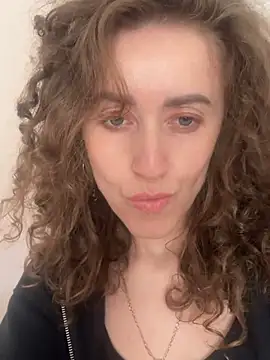 Avokadoo online show from April 26, 2:37 pm