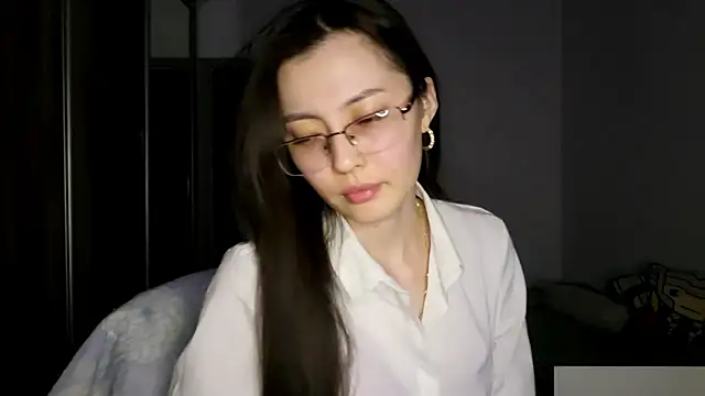 Snapshot of AshleyTropiano chatting on May 20, 3:29 pm AshleyTropiano online show from May 20, 3:29 pm