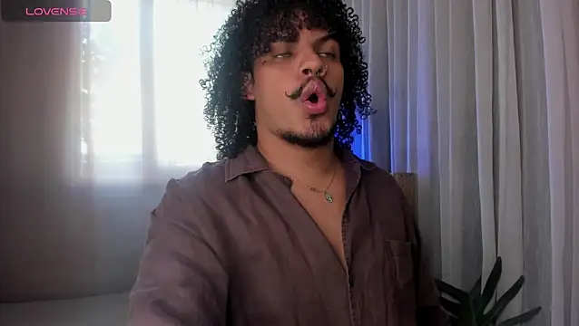 Snapshot of JaviCollins- chatting on June 23, 7:45 pm JaviCollins- online show from June 23, 7:45 pm