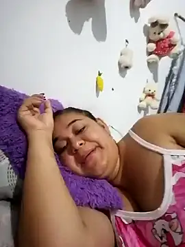 SUUGAR ISABELLA online show from April 28, 2:27 am