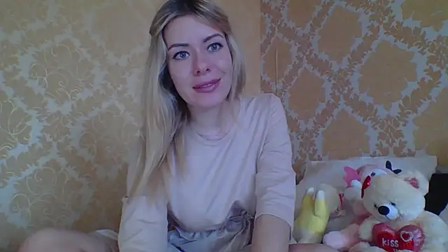 Snapshot of Softy_Aura_ chatting on June 3, 2:33 pm Softy Aura online show from June 3, 2:33 pm