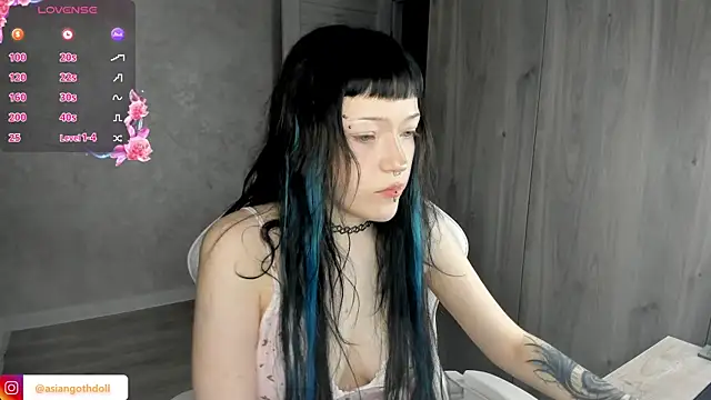 Snapshot of urmelodyy chatting on July 9, 9:08 pm urmelodyy online show from July 9, 9:08 pm