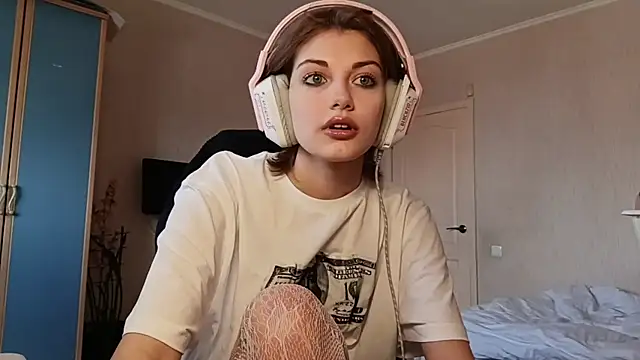 LinaFlamie online show from April 25, 10:29 am