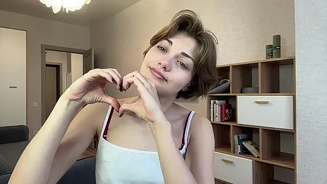 Snapshot of LinaFlamie chatting on June 8, 10:26 am LinaFlamie online show from June 8, 10:26 am