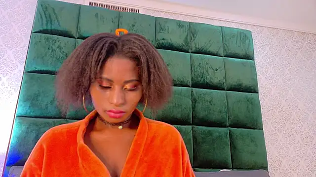 Snapshot of Elektradoll1 chatting on May 9, 12:10 pm Elektradoll1 online show from May 9, 12:10 pm