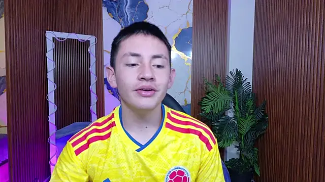 Andres Tay online show from June 1, 1:51 am