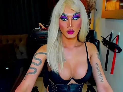 Snapshot of lubottarah chatting on April 29, 8:15 pm lubottarah online show from April 29, 8:15 pm