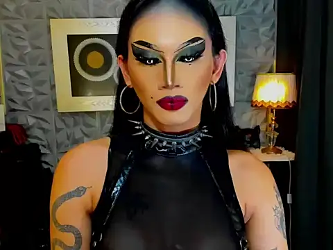 Snapshot of lubottarah chatting on July 12, 4:09 pm lubottarah online show from July 12, 4:09 pm