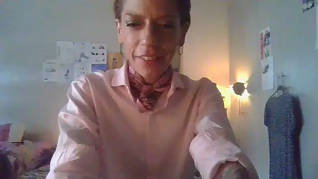 Snapshot of plsmecha chatting on July 15, 6:57 pm plsmecha online show from July 15, 6:57 pm