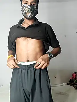 Snapshot of Robin681 chatting on May 28, 12:02 pm Robin681 online show from May 28, 12:02 pm