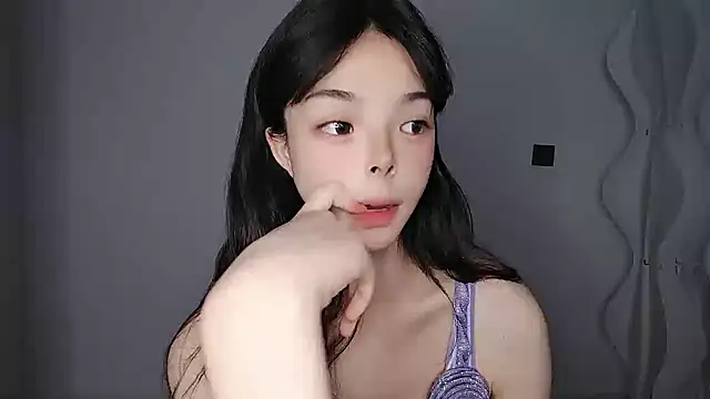 Snapshot of Zhizhi-99 chatting on July 5, 7:43 pm Zhizhi-99 online show from July 5, 7:43 pm