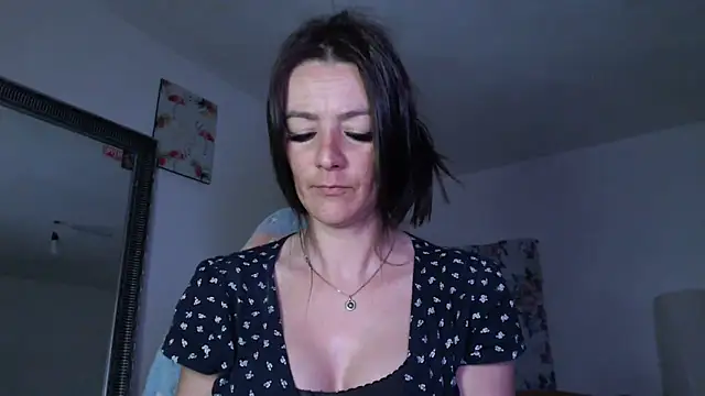 Snapshot of missydiorr10 chatting on May 8, 6:52 am missydiorr10 online show from May 8, 6:52 am