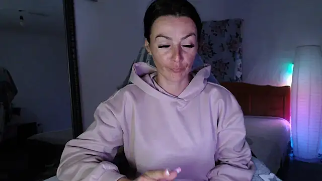 Snapshot of missydiorr10 chatting on May 13, 10:23 am missydiorr10 online show from May 13, 10:23 am