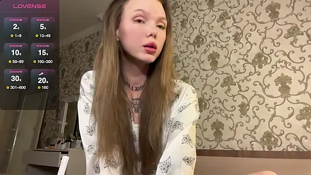 amellyMorgan online show from April 26, 5:10 pm