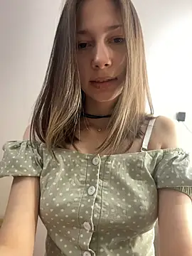 Lullaboo online show from May 5, 10:45 am