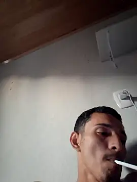casadocalixaba028 online show from May 3, 9:04 am