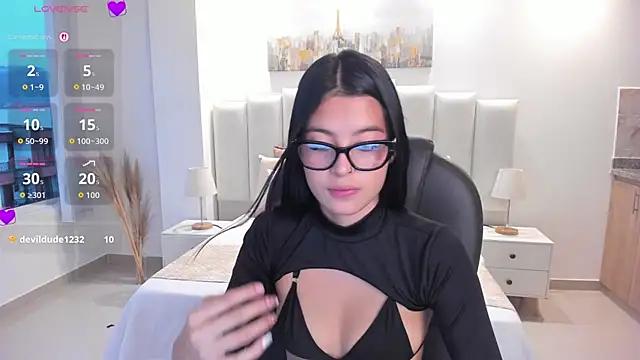 amber willow online show from July 19, 12:31 pm