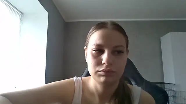 Snapshot of _Linsyy_ee_ chatting on May 10, 9:36 am Linsyy ee online show from May 10, 9:36 am