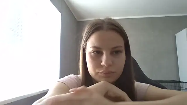 Snapshot of _Linsyy_ee_ chatting on June 6, 9:36 am Linsyy ee online show from June 6, 9:36 am