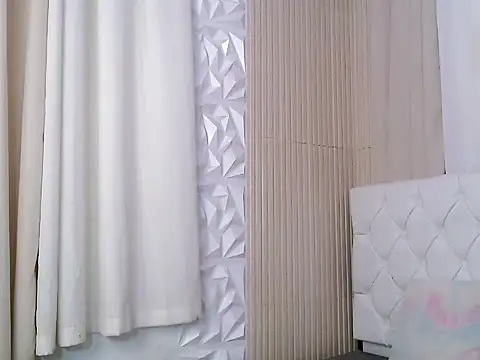 Snapshot of twerkitlike_twinkle chatting on July 26, 10:44 am twerkitlike twinkle online show from July 26, 10:44 am