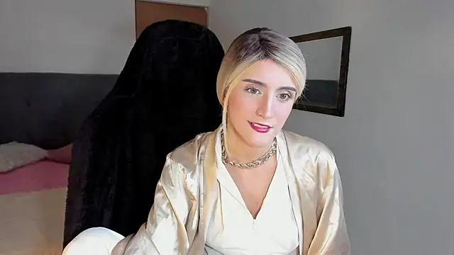 Jessica lisbon online show from May 4, 3:30 pm