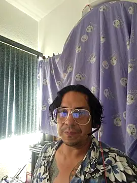 JefeGorila online show from May 4, 10:28 pm