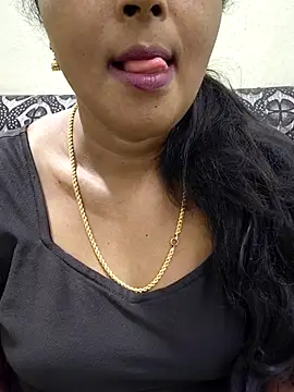 Sunitha-tamilponu online show from July 20, 5:15 pm