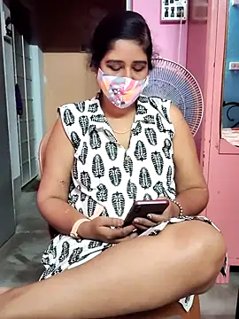 Snapshot of Rulali_44 chatting on May 31, 3:52 pm Rulali 44 online show from May 31, 3:52 pm