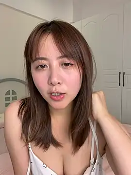 Snapshot of Yang_127 chatting on May 11, 4:18 am Yang 127 online show from May 11, 4:18 am