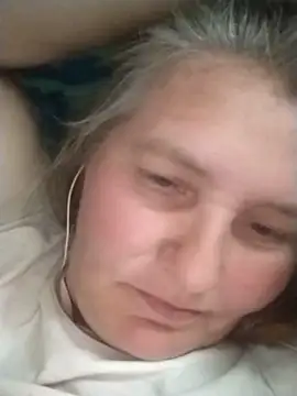 Snapshot of IrisMaris37 chatting on May 15, 12:12 pm IrisMaris37 online show from May 15, 12:12 pm