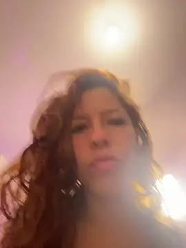 Snapshot of lyra-marco chatting on June 9, 7:20 am lyra-marco online show from June 9, 7:20 am